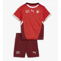 Schweiz Fußballbekleidung Heimtrikot Kinder EM 2024 Kurzarm (+ kurze hosen)